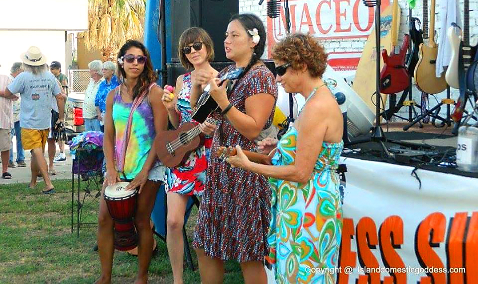 The Ukuladies live music galveston tx downtown free 4