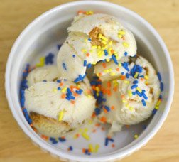 hey mickeys king cake ice cream galveston tx